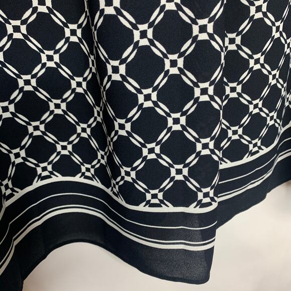 NwT Talbots Black White Geometric Skirt Full Pleated Sz 12 - Picture 4 of 5